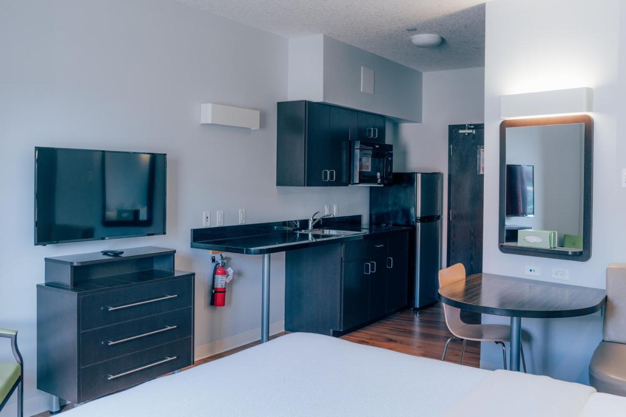 Motel 6 Airdrie Zewnętrze zdjęcie